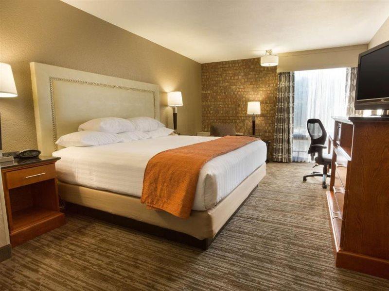 Hotel Drury & North